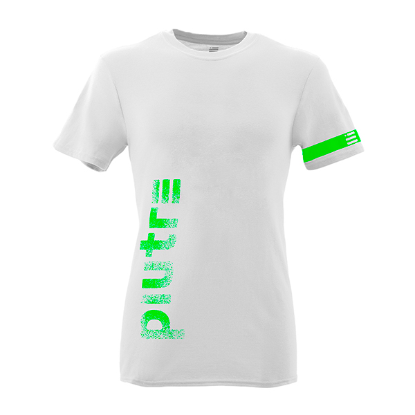 Front Mockup Piutre della T-shirt Gol Plus Verticalizza